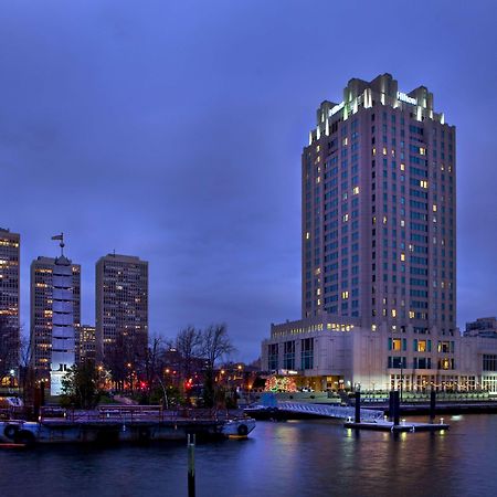 Hilton Philadelphia At Penn'S Landing Hotel Екстериор снимка