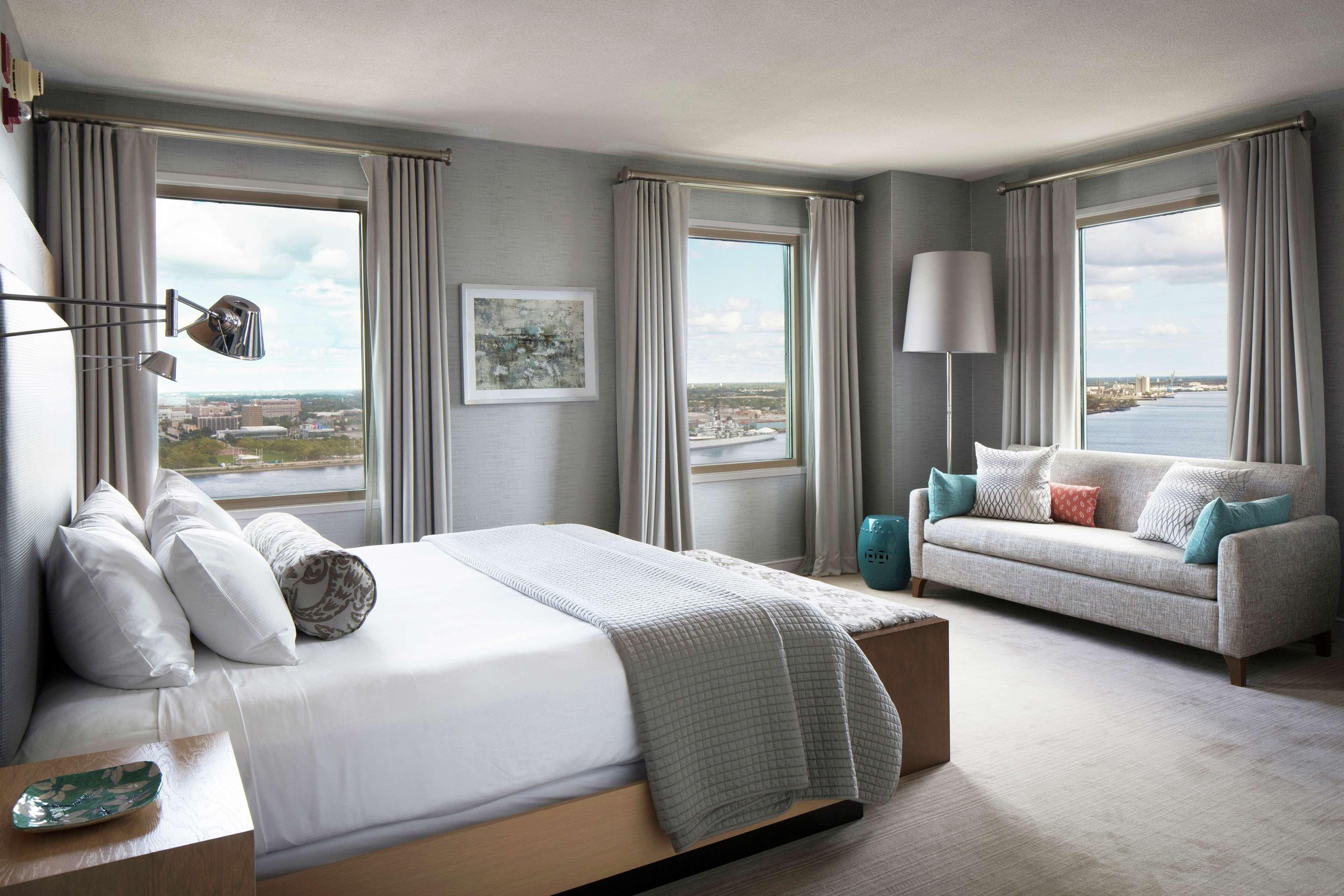 Hilton Philadelphia At Penn'S Landing Hotel Стая снимка